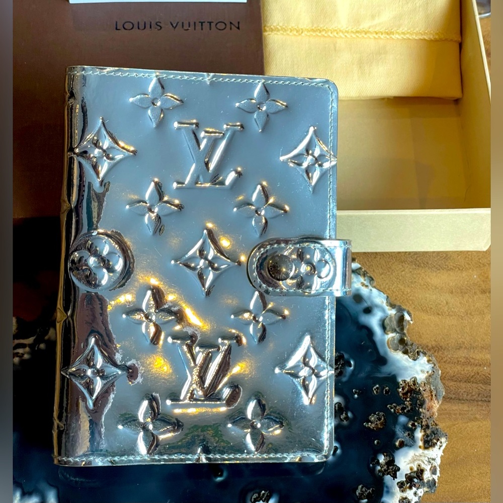 ✨Vintage y2k RARE Louis Vuitton Miroir PM Agenda Cover – Silver